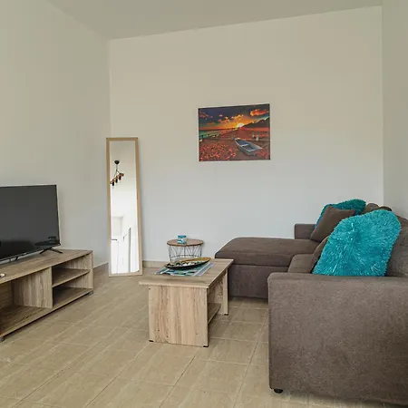 Basiliki's Apartman Arhángelosz