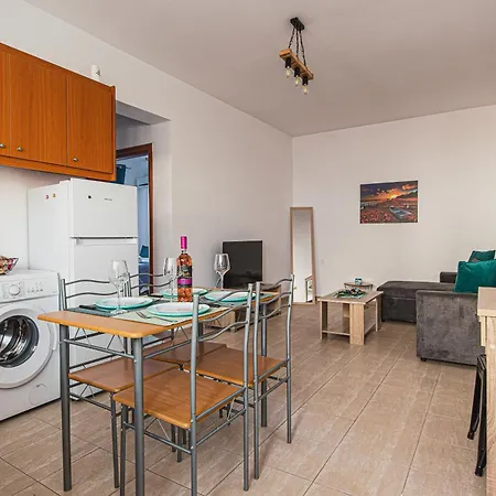 Apartman Basiliki's *